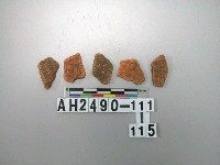 藏品(紅色夾砂陶片)的圖片